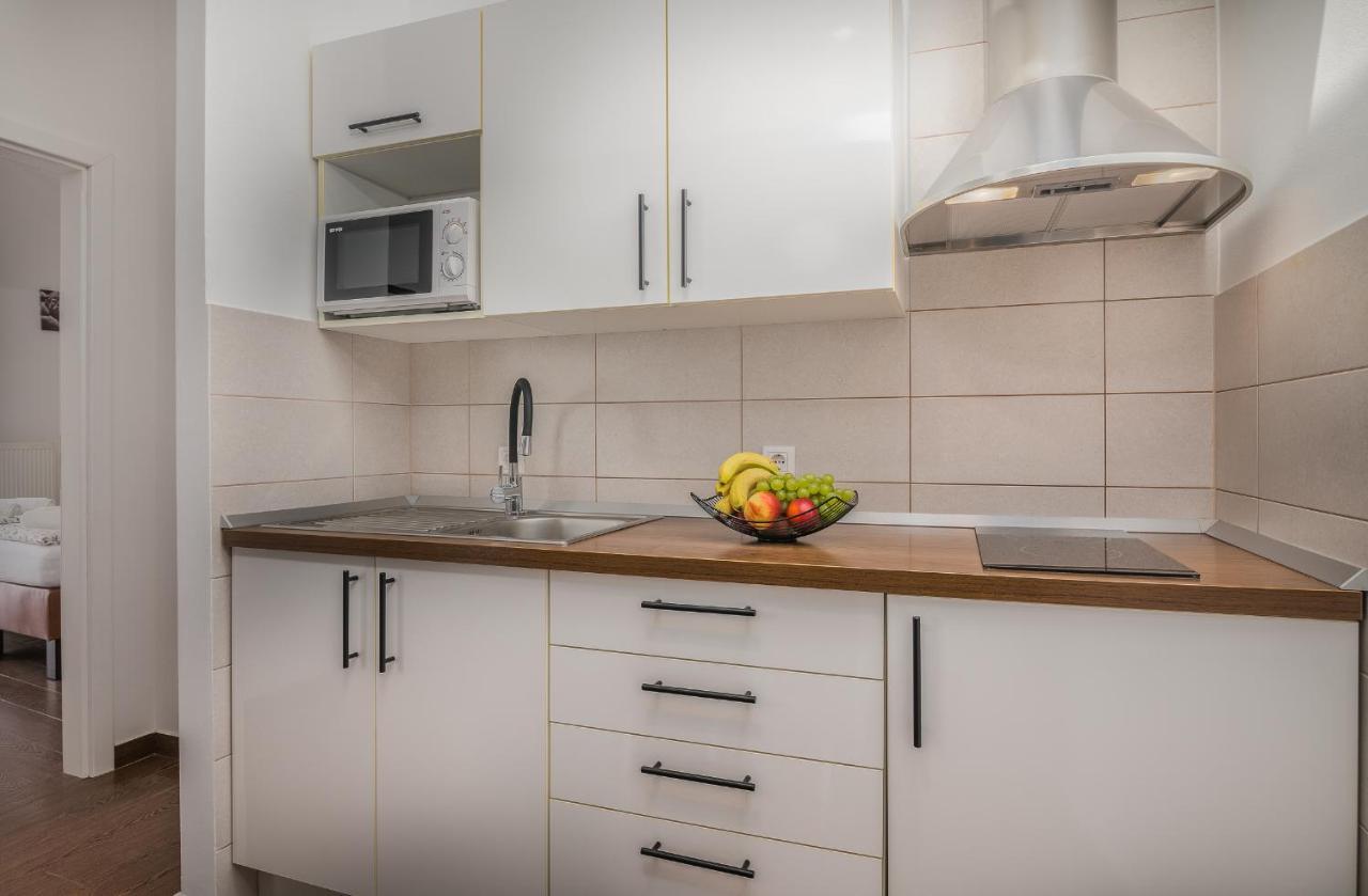 Apartment Marina Malinska Kültér fotó