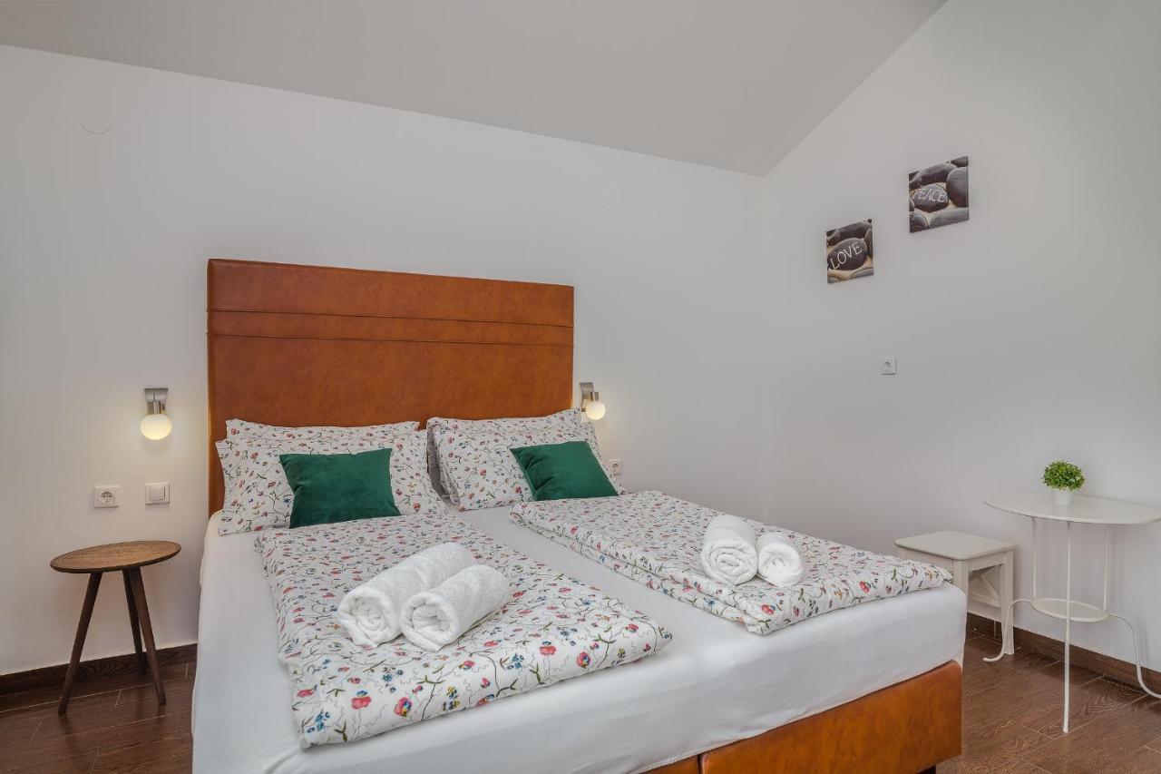Apartment Marina Malinska Kültér fotó